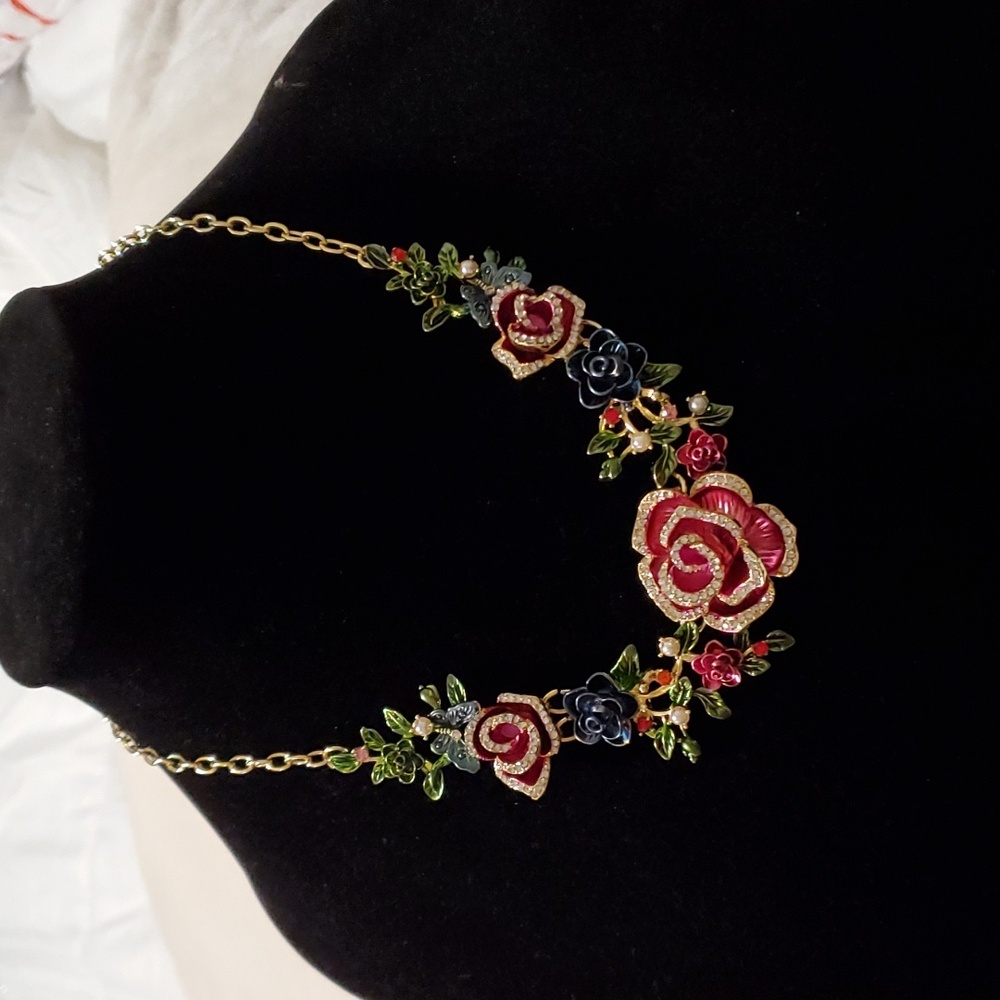 Eye Candy Floral Necklace with Red and Green Accents
